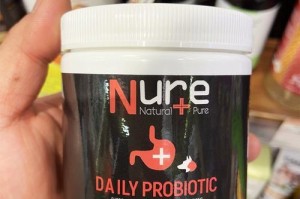 狗狗胃不舒服怎么办？药物治疗是个好选择吗？（了解狗狗胃不适的原因以及有效的药物治疗方案）